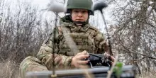 Sui caduti in Ucraina Tusk solleva il velo: &egrave; il momento di reclutare le donne?