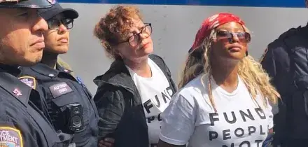 Assemblea Onu, arrestata l&rsquo;attrice Susan Sarandon: protestava contro la presenza di Benjamin Netanyahu