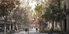 Barcellona e il piano per il clima: 500 rifugi, scuole pi&ugrave; fresche e superisole anti-calore. Ma i cantieri sono lenti e gentrificano il tessuto urbano