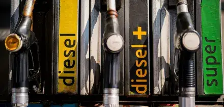 Carburanti ancora in rialzo: il diesel si avvicina a 2,5 euro in autostrada