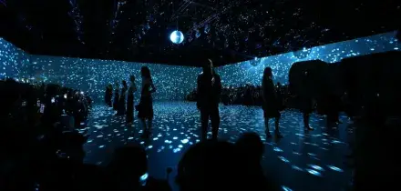 &ldquo;Ho messo il cotone, a Giorgio Armani non piaceva perch&eacute; diceva che faceva povero&rdquo;: Silvana Armani chiude la Milano Fashion Week tra oro, farfalle e la memoria dell&rsquo;abito della Prima Comunione dello zio