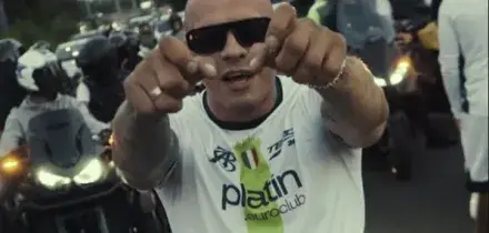 351 Bratan espulso e rimpatriato in Moldavia. Il trapper ha bloccato la Milano-Meda per un videoclip musicale