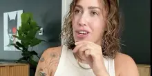 Lascia il marito perch&eacute; scopre di essere lesbica, ma continuano a vivere insieme e ora cresce il figlio con lei e la nuova compagna: la storia (vera) della famiglia pi&ugrave; allargata di sempre