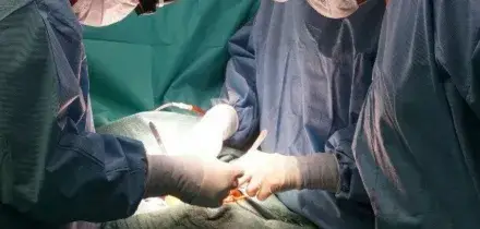 &ldquo;Non era in gioco solo il movimento, ma la sua vita&rdquo;: a 5 anni torna a camminare dopo un grave trauma al midollo grazie ai medici del Gaslini