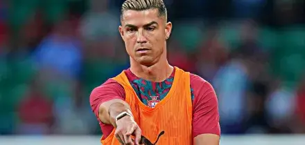 Scontro tra Cristiano Ronaldo e il ct Jorge Jesus: non si allena e torna in hotel. Il presidente della Federcalcio vola d&rsquo;urgenza in Danimarca