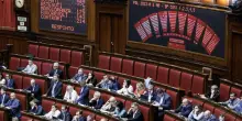 Legge elettorale, al via il voto dei primi articoli (tra cui i capilista bloccati). M5s: &ldquo;Fiducia? Debolezza politica del governo&rdquo;