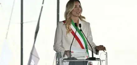 Salone nautico Genova, Salis esclusa dal taglio del nastro: il Pd accusa il governo. Meloni &ldquo;dispiaciuta&rdquo; chiama la sindaca