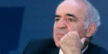 L&rsquo;oppositore russo Kasparov: &ldquo;Avvertito da Lituania e Usa che la mia vita &egrave; in pericolo&rdquo;