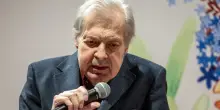 Vittorio Sgarbi ricoverato al Gemelli di Roma, sarebbe in terapia intensiva