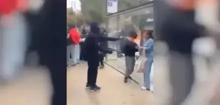 Marsiglia, aggredita con un lanciafiamme artigianale durante le proteste. Arrestato un 15enne