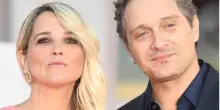 &ldquo;Una &lsquo;moglie e mamma felice&rsquo; ha mandato a Claudio Santamaria una foto nuda e si &egrave; resa disponibile a incontri con gesti accoglienti. Eravamo scioccati&rdquo;: la rivelazione di Francesca Barra