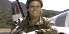 &ldquo;Trump &egrave; un pezzo di mer*a. Non lo rispetto ed &egrave; la cosa peggiore che si possa dire di un essere umano. MacGyver era un eroe tv che non usava armi&rdquo;: parla Richard Dean Anderson