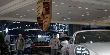 Porsche fa retromarcia per ripartire. La cura Leiters cambia le priorit&agrave;