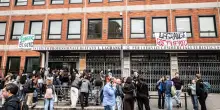 La mobilitazione degli studenti francesi arriva anche in Italia, istituti occupati in molte citt&agrave;: &ldquo;Pi&ugrave; soldi per la scuola e meno per le armi&rdquo;