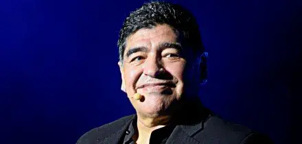 Processo Maradona, chiesti 12 anni per il neurochirurgo: &ldquo;Ucciso da un gruppo di dilettanti. Non c&rsquo;erano guanti, garze, flebo, nulla&rdquo;