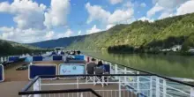 &ldquo;Abbiamo prenotato una crociera sul Danubio spendendo quasi 4 mila euro, ma ci siamo ritrovati a passare ore e ore in pullman. Ci sentiamo presi in giro&rdquo;: la protesta dei passeggeri