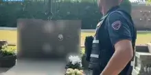Tre attacchi alla tomba dell&rsquo;ex sindaco di Treviglio (Bergamo) in due mesi: denunciata 92enne