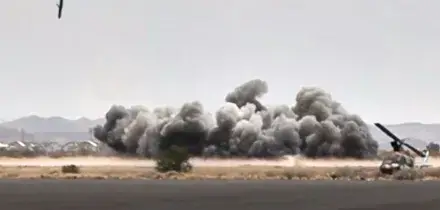 Media Yemen: &ldquo;I caccia sauditi hanno attaccato l&rsquo;aeroporto di San&agrave;a&rdquo;. Udita esplosione in centro a Riad