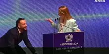 La gaffe di Meloni: &ldquo;Penso mi abbiate sottovalutato, non sono un nano&rdquo; &ndash; Video