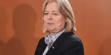 Attacchi dagli alleati e lutto famigliare: la ministra del Lavoro tedesca Baerbel Bas si dimette e lascia la copresidenza Spd