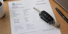 Bollo auto 2027, esenzione a rischio caos. I nodi irrisolti su cointestazioni, polizze e passaggi di propriet&agrave;