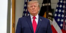 Trump sospende le sanzioni alla Russia per abbassare il prezzo del diesel negli Usa, Mosca esulta: &ldquo;Momento storico&rdquo;. Zelensky: &ldquo;Se cadiamo, altri 20 milioni di profughi in Ue&rdquo;