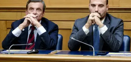 Marattin si offre al centrodestra: &ldquo;Se son rose fioriranno&rdquo;. Calenda lo attacca: &ldquo;Va a fare il cespuglio con Salvini&rdquo;