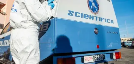 Un 88enne uccide la moglie malata a colpi di pistola e poi si suicida a Roma