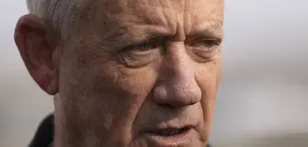 Israele, Benny Gantz si ritira a otto giorni dal voto. Sondaggi: testa a testa tra Netanyahu e l&rsquo;ex capo delle Idf Eisenkot