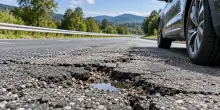 Addio buche sulle strade, arriva l&rsquo;asfalto intelligente che si ripara da solo