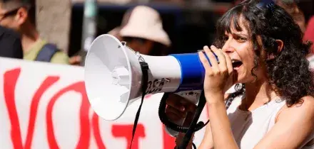 &ldquo;Carovita, universit&agrave; pubblica definanziata e investimenti in armi sono frutto di scelte politiche precise&rdquo;: a Napoli gli studenti occupano la Federico II