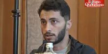 Il regista palestinese Basel Adra: &ldquo;Coloni e soldati israeliani hanno trasformato la raccolta delle olive in una guerra. Elezioni? Non cambier&agrave; nulla&rdquo;