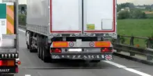 Protesta degli autotrasportatori contro il caro carburanti, A1 chiusa al bivio con la A30: code e disagi nel Casertano