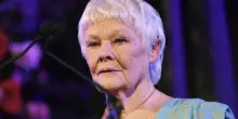 &ldquo;Non posso pi&ugrave; fare un film. Non posso pi&ugrave; l&egrave;ggere. Non riconosco i volti e a volte mi avvicino alle persone sbagliate abbracciandole&rdquo;: la malattia di Judi Dench