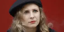 &ldquo;Putin ha reso chiarissimo che pu&ograve; uccidere la persona pi&ugrave; protetta e conosciuta, davanti a tutti, e nessuno far&agrave; nulla&rdquo;: l&rsquo;attacco di Masha Alyokhina delle Pussy Riot