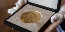 Lo scienziato citato nel Nobel per la Fisica: &ldquo;Dopo 2300 candidature non trovo lavoro, neanche per preparare polpette&rdquo;