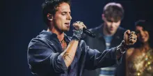 X Factor 2026, colpo di scena con l&rsquo;eliminato Teo Bok che rientra in gara grazie a Giorgia. I giudici (tranne Gabbani) votano l&rsquo;uscita di Alice Fregoso. Marco Mengoni torna a &ldquo;casa&rdquo; dopo 17 anni