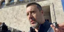 Salvini in piazza Duomo: &ldquo;I leoni da social che chiamano al saccheggio dovranno rendere conto, ma anche le piattaforme rispondano&rdquo;