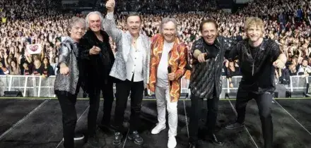 I Pooh si prendono Bologna per i 60 anni di carriera e invitano gli amici Arisa, Michielin, Biondi, Masini e Carboni &ndash; IL VIDEO