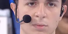 &ldquo;Hai presentato brani che sono plagi&rdquo;: Erness sospeso e poi eliminato da Samurai Jay ad &ldquo;Amici 26&rdquo;. Amadeus: &ldquo;Se fossi stato il suo insegnante, sarebbe stato fuori subito&rdquo;
