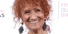 &ldquo;Stanno a mor&igrave; tutti e mi fanno un sacco di proposte lavorative bellissime. Al Pacino sceglier&agrave; tra me e una di 20 anni meno. Dopo il ruolo della signorina Silvani mi proponevano solo zozzerie inaudite&rdquo;: parla Anna Mazzamauro