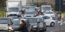 L&rsquo;Italia ostaggio del traffico.1,33 miliardi di ore perse e un conto da 22 miliardi