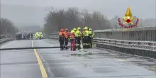 Maltempo, in Molise crolla un ponte sul fiume Trigno lungo la SS16