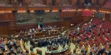 Dl sicurezza, opposizioni sui banchi del governo per protesta