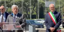 Tajani inaugura targhe 5 Giusti: forte significato a vigilia 25 aprile