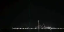 Il raggio verde nella notte di Venezia, Chris Levine per la pace