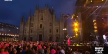 Radio Italia Live, in Duomo a Milano 20mila persone per il concerto