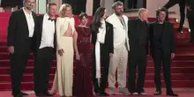 Cannes, Kristen Stewart sul red carpet per &ldquo;Full Phil&rdquo; di Quentin Dupieux