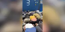 Ben Gvir mostra in video attivisti Flotilla legati e in ginocchio