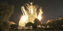 Il Papa ha inaugurato la torre pi&ugrave; alta della Sagrada Familia a Barcellona
